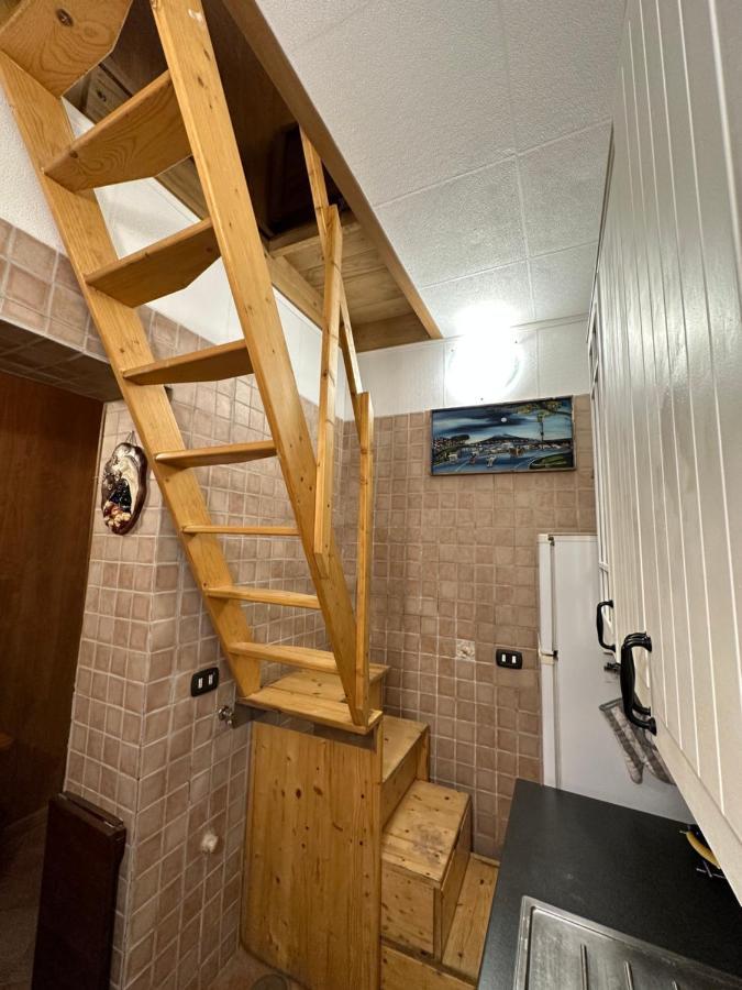 Tiny House - Spaccanapoli Apartment Luaran gambar