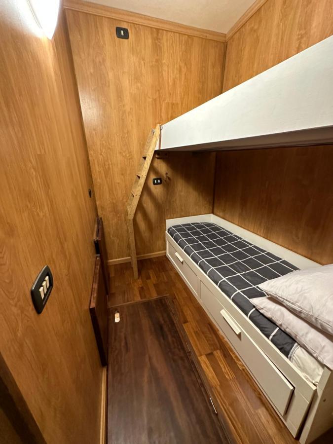 Tiny House - Spaccanapoli Apartment Luaran gambar